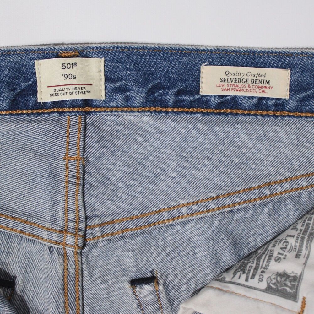 Levi's Light Wash Straight Leg Women's Jeans - Picture 11 of 16